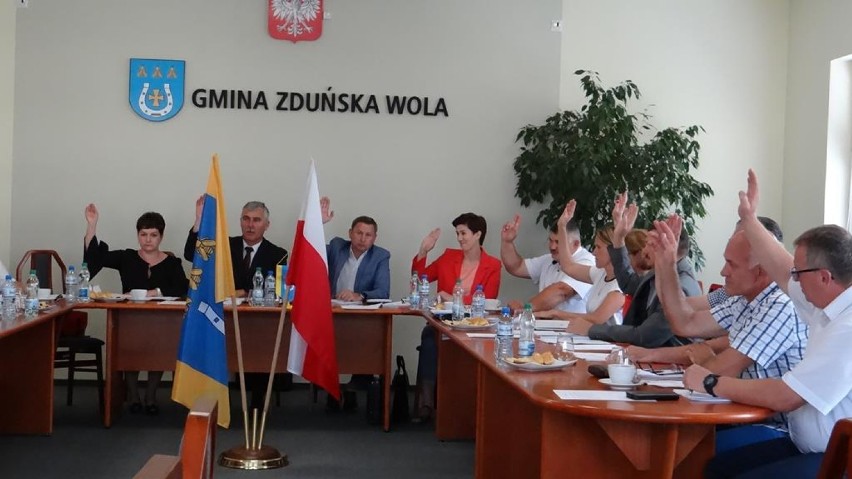 Wójt gminy Zduńska Wola z absolutorium