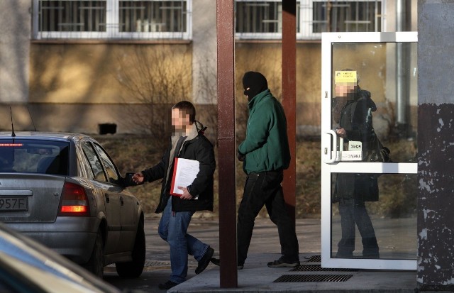 Dramat rozegrał się w Krakowie. 44-latek wywiózł ciało swej ofiary na obrzeża miasta w pobliże ogródków działkowych