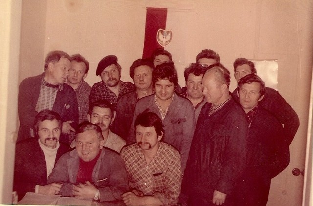 Solidarność w Obrabiarkach we wrześniu 1980 roku, drugi od lewej autor wspomnień