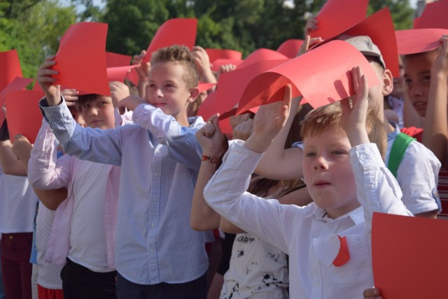 Rodzinny Piknik Historyczny "Niepodległa" w ZS 1 w Tychach