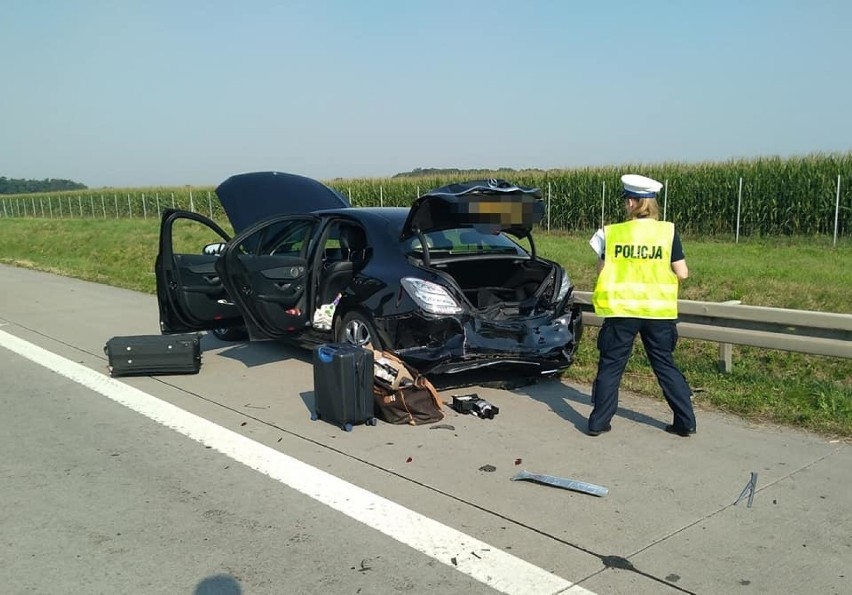 Wypadek na A4 pomiędzy węzłem Pietrzykowice i Kąty...