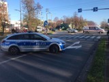 AKTUALIZACJAWypadek w Dzierżoniowie na Piastowskiej. Ciężarówka potrąciła kobietę na pasach! Ranną zabrano do szpitala w Świdnicy 14.11.2022