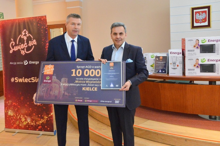 Nagrodę prezydentowi Kielc Bogdanowi Wencie wręczył...