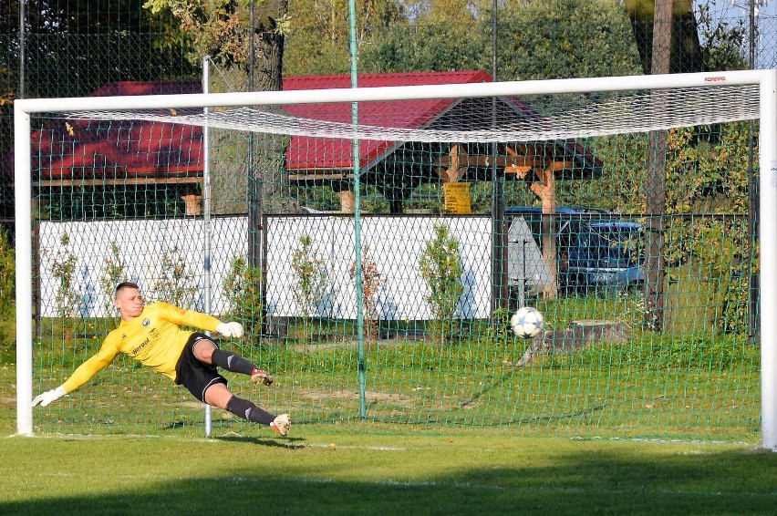 5. liga. Jawiszowice dostały klapsa, ale oddały Victorii Jaworzno z podwójną siłą [ZDJĘCIA]