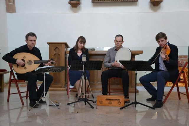 W kaplicy pw. św. Tomasza Becketa odbył się pierwszy koncert w ramach cyklu „Musica cantuaris”. Przed publicznością zaprezentował się Zespół Muzyki Dawnej „Scandicus”. 

ZOBACZ TEŻ: Polub nas na Facebooku i bądź na bieżąco z informacjami z Raciborza i okolic! [KLIKNIJ W LINK]