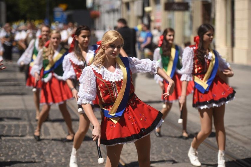 Piękne Ślązaczaki na Marszu Ruchu Autonomii Śląska