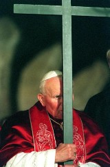 Do parafii w Wołyńcach trafiła relikwia z krwią Jana Pawła II