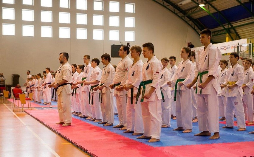 Sukces dąbrowskich karateków na turnieju w Będzinie [ZDJĘCIA]