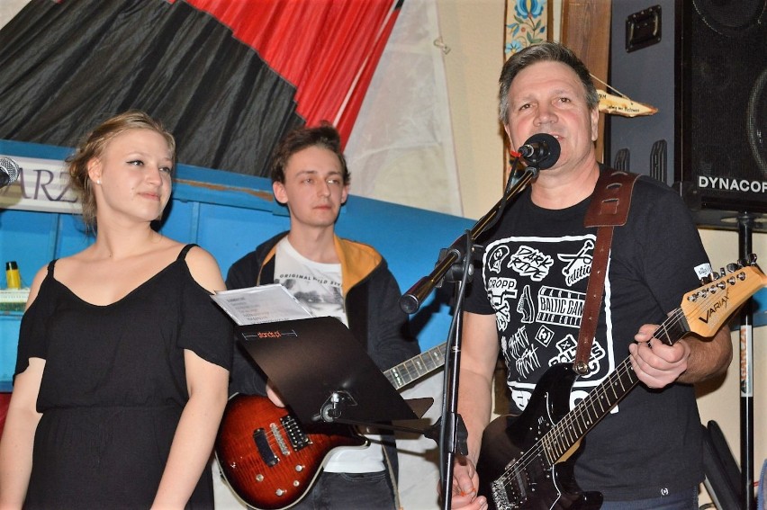 Chojnice. Buchta Blues Jam Session w Tawernie Żeglarskiej „Buchta" w Charzykowach ZDJĘCIA WIDEO
