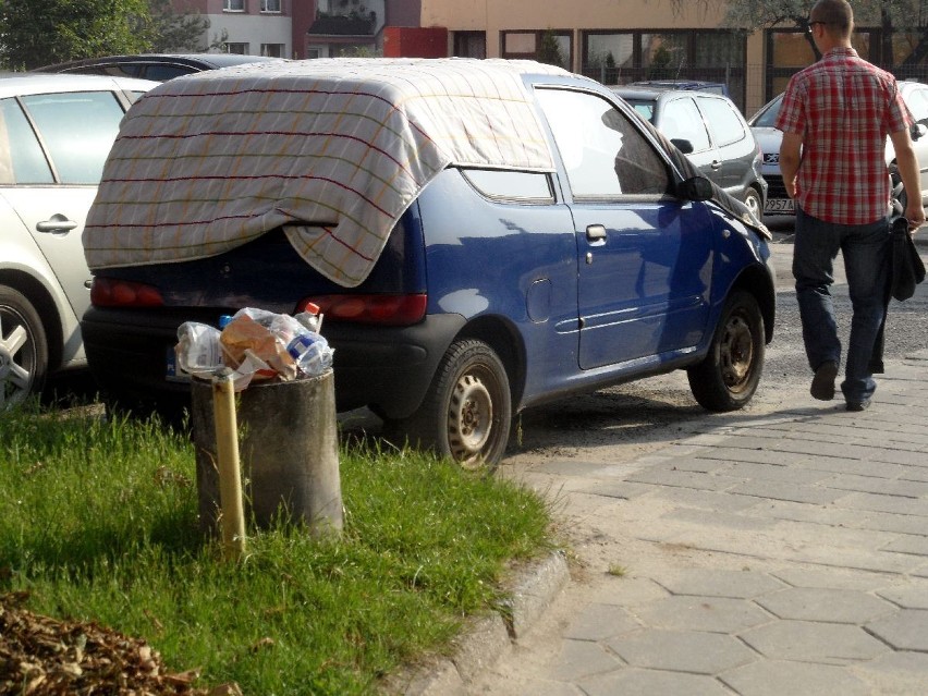 Grad w Rybniku: Rybniczanie zabezpieczają auta
