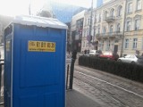 Komunikacja miejska w Poznaniu - Kto zabierze ubikację z przystanku tramwajowego?