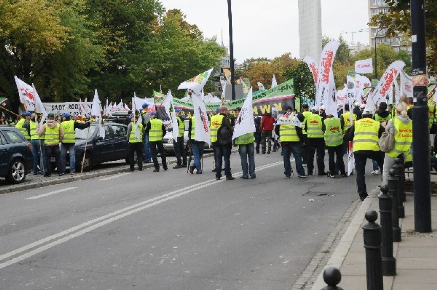 Górnicy manifestowali w Warszawie