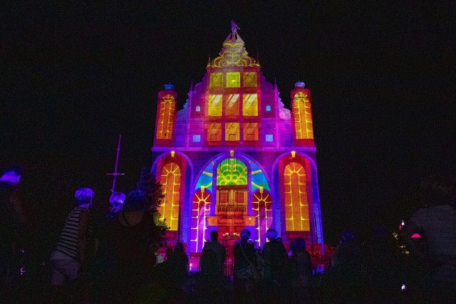 Iluminacje świetlne, pokazy, atrakcje, widzowie, władze. 14. edycja popularnego Festiwalu Bella Skyway w Toruniu. 
15.08.2023