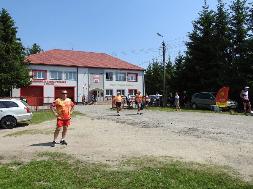 Charytatywny Bieg Strażaka w Pniewie. Dopisała pogoda i frekwencja [zdjęcia]