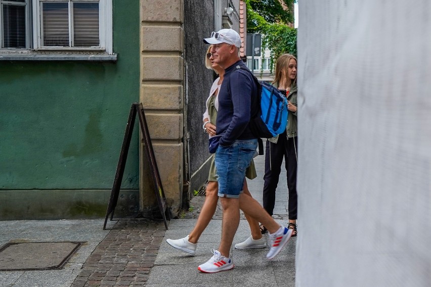 Złota Brama zastawiona ogrodzeniem. Zabytek wymagał natychmiastowego zabezpieczenia