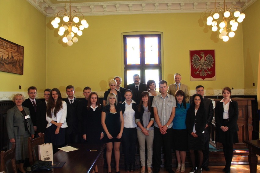 Nagrodzono najlepszych absolwentów w powiecie chojnickim [FOTO]