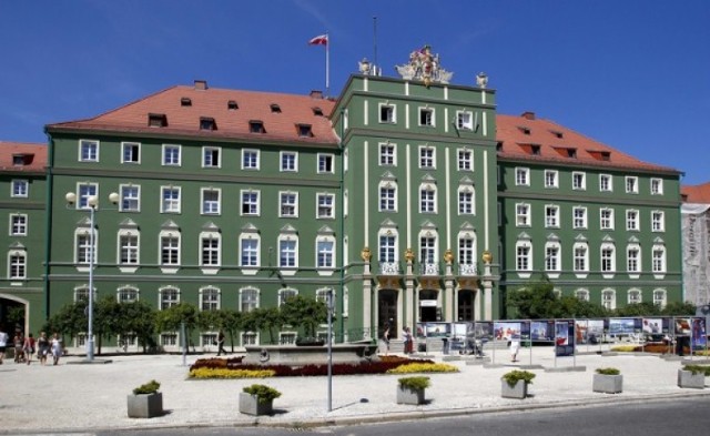 2 i 5 stycznia 2015 roku Urząd Miasta w Szczecinie będzie ...