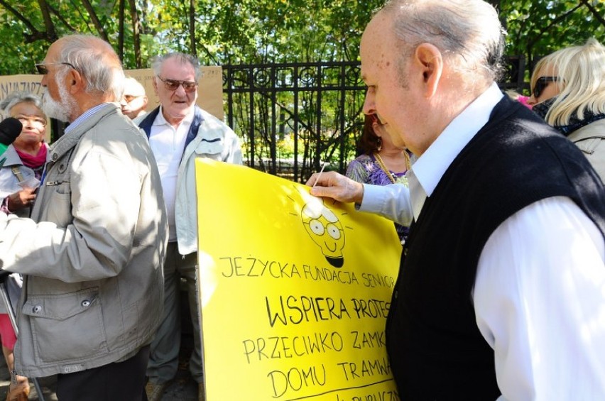 Stowarzyszenie Jeżyczanie i seniorzy protestowali przeciw...