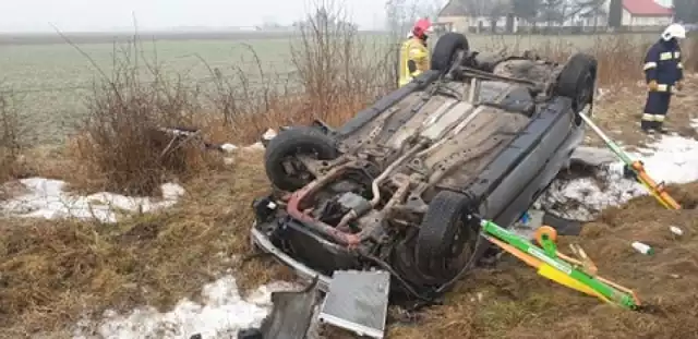 Dachowanie auta w Budzisławiu Kościelnym