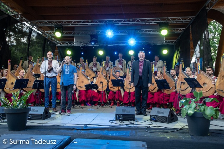 Bandurzyści z Ukrainy zagrali i zaśpiewali dla Stargardu, Niezwykły koncert!