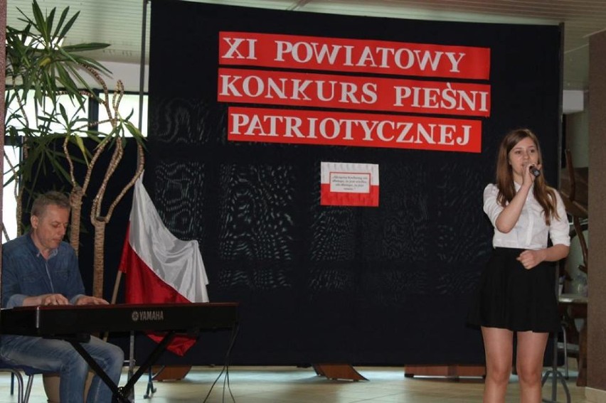 Powiatowy konkurs pieśni patriotycznej w Węglowicach ZDJĘCIA