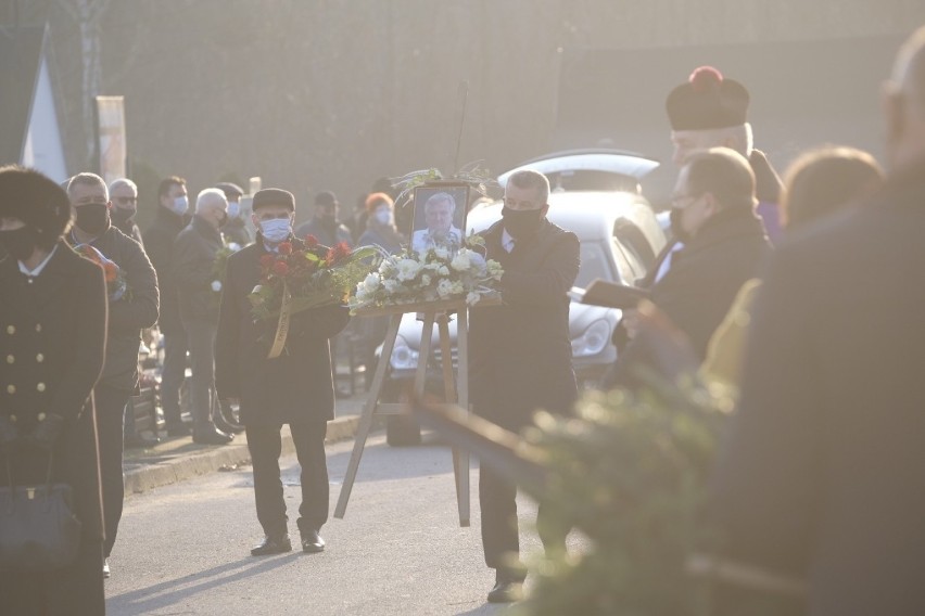 Rodzina i przyjaciele pożegnali Ryszarda Karkosika. Spoczął w rodzinnym grobowcu