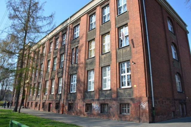 LESZNO. I Liceum Ogólnokształcące - jego mury opuściło wiele osób znanych nie tylko w Lesznie i regionie, ale też w Polsce