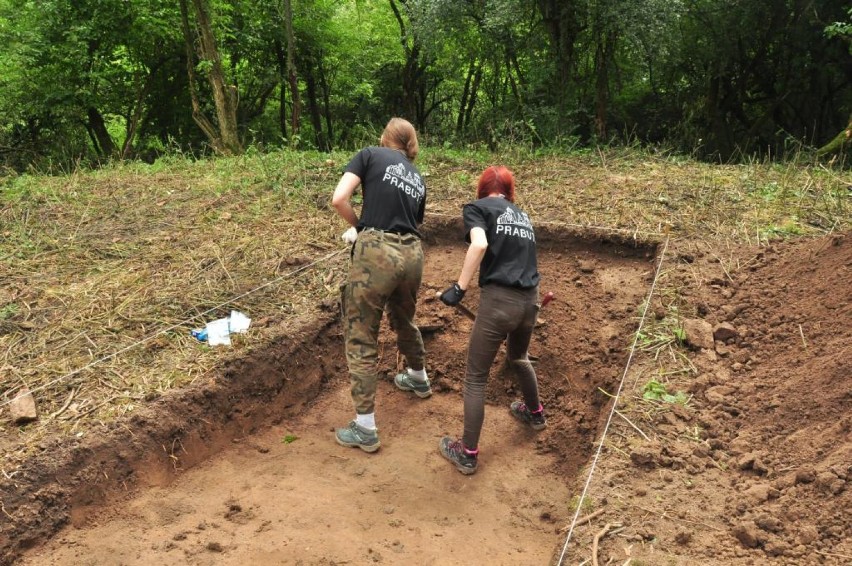 Grupa archeologów dokonała unikalnego odkrycia na wyspie jeziora Sowica. Obiekt zostanie wpisany do rejestru zabytków