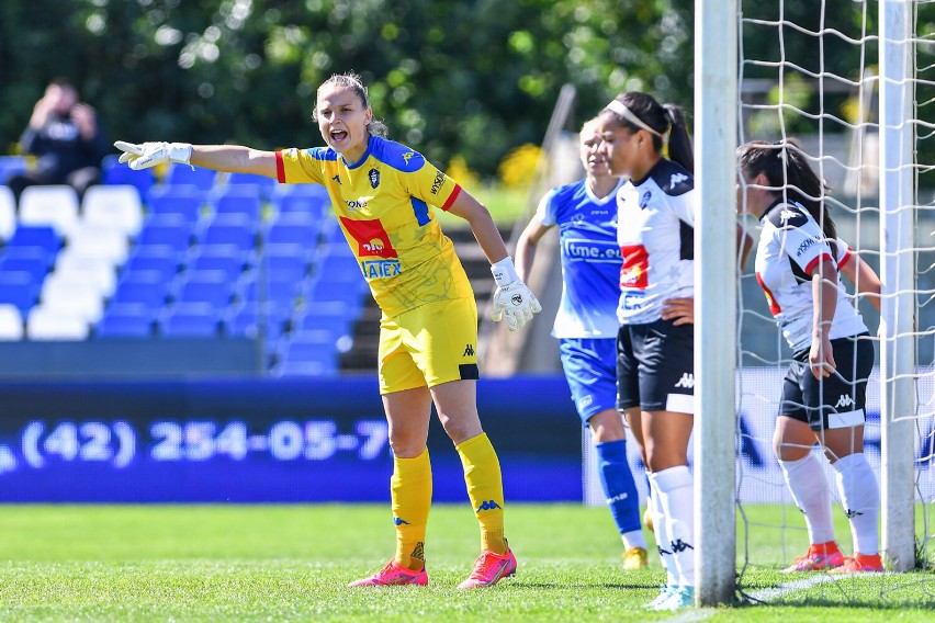 Oliwia Szymczak broni barw Medyka Konin. Występuje również w reprezentacji Polski U-19