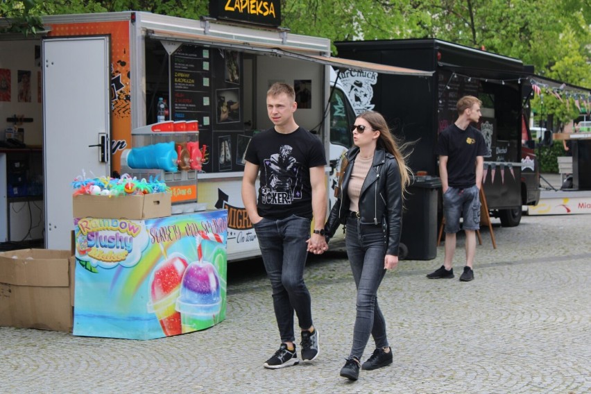 FOODstival Radomsko 2023. Sobota z food truckami i muzyką...