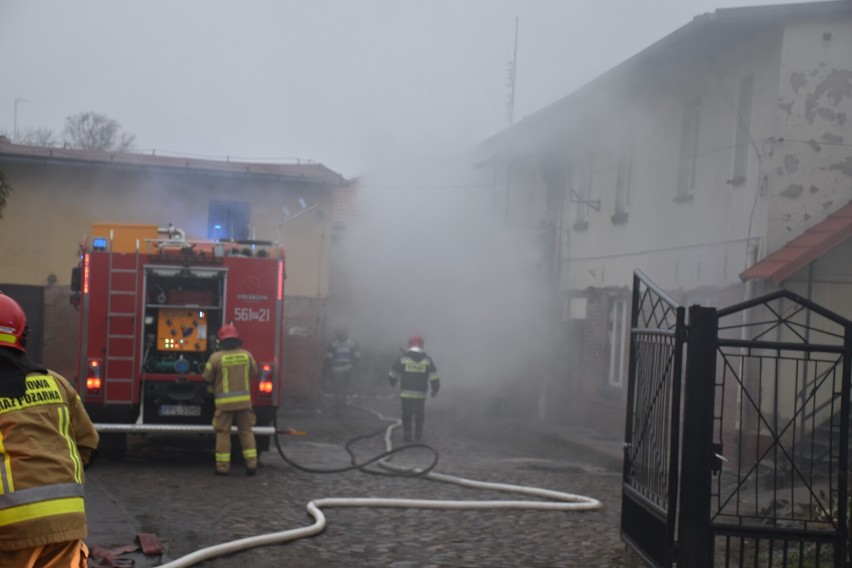 Pożar mieszkania w budynku wielorodzinnym w Pleszewie