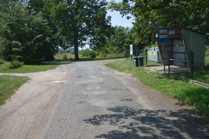Rozpoczęła się przebudowa drogi w Bobrownikach w gminie Chociwel