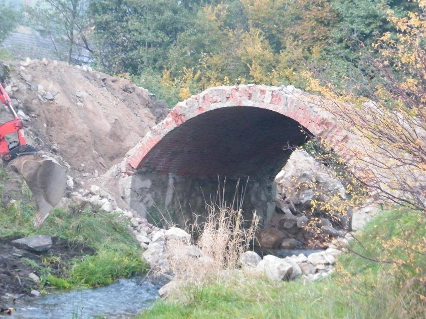 Remont mostu w Białogardzie.