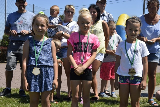 Gmina Zbójno zorganizował trening charytatywny dla Adriana Kubackiego z gminy Golub-Dobrzyń. Sportowe zmagania odbyły się w Działyniu