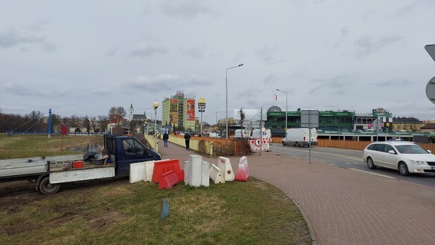 Most na Alei 3 Maja w Ostrowcu Świętokrzyskim zamknięty. Miejski Zakład Komunikacji od 20 marca zmienia rozkład jazdy