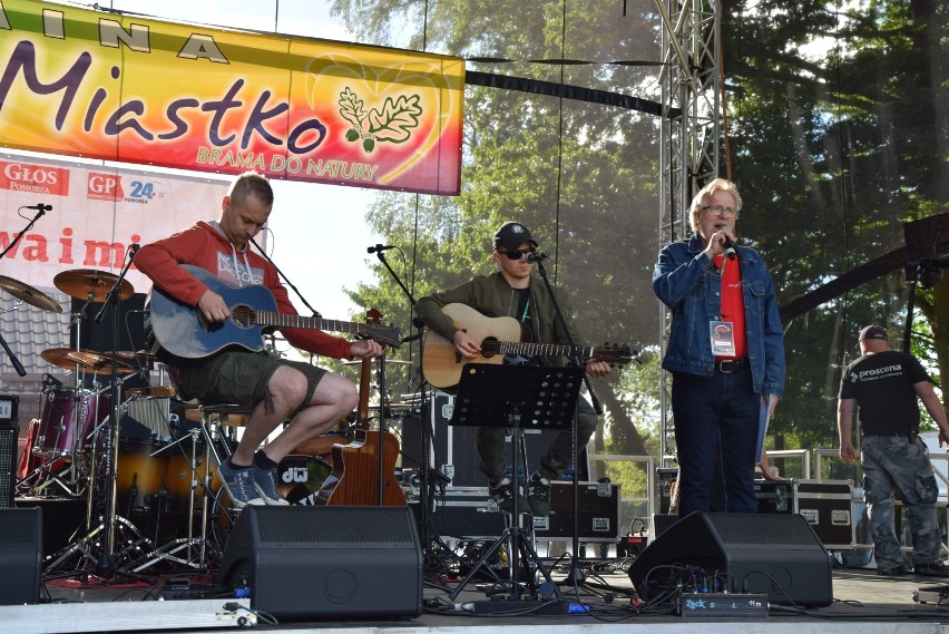 Rock nad Wołczycą. Niezwykły festiwal muzyczny nad jeziorem w Wołczy Wielkiej (FOTO)