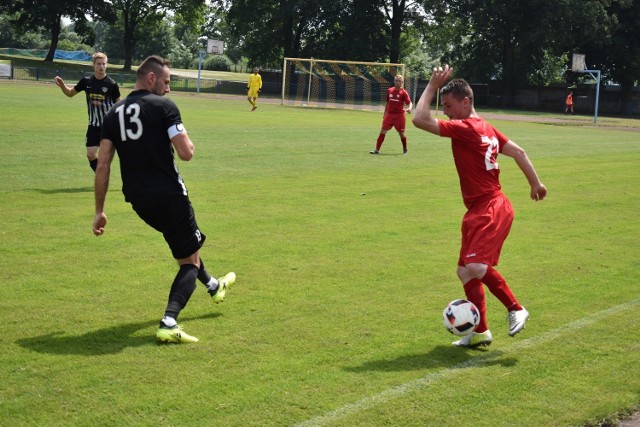 Tęcza Krosno Odrzańskie vs Carina Gubin w ostatniej kolejce sezonu 2018/2019 w IV lidze lubuskiej.