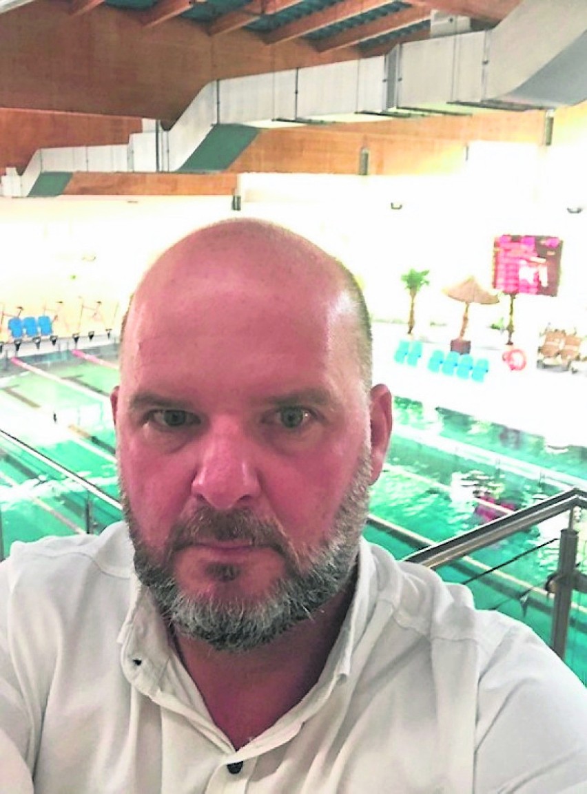 Wolny czas spędza w basenie i na meczach... oto Marek Meller nowy szef aquaparku w Wągrowcu