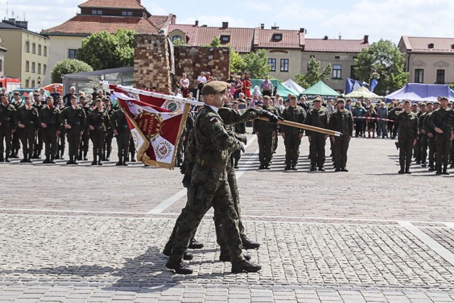 Tak było w maju w Olkuszu podczas składania przysięgi przez nowo wcielonych żołnierzy OT