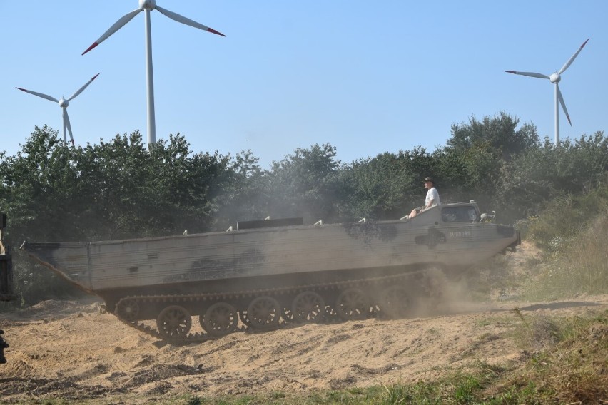 V. Letni Piknik Militarny w Lisewie. Przejazdy pojazdami militarnymi i inne atrakcje 