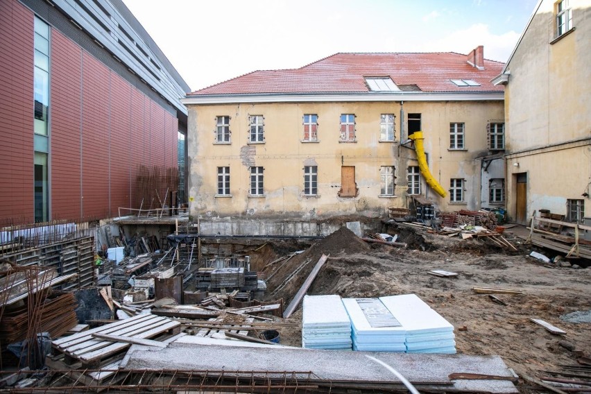 Zabytkowy budynek muzeum przy ul. Gdańskiej w Bydgoszczy,...