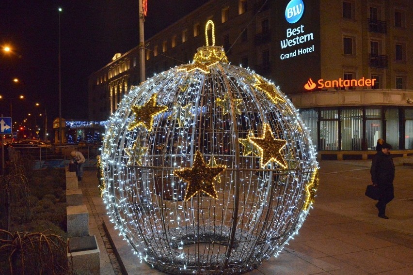 W czwartek, 5 grudnia, w Kielcach rozbłysły świąteczne...