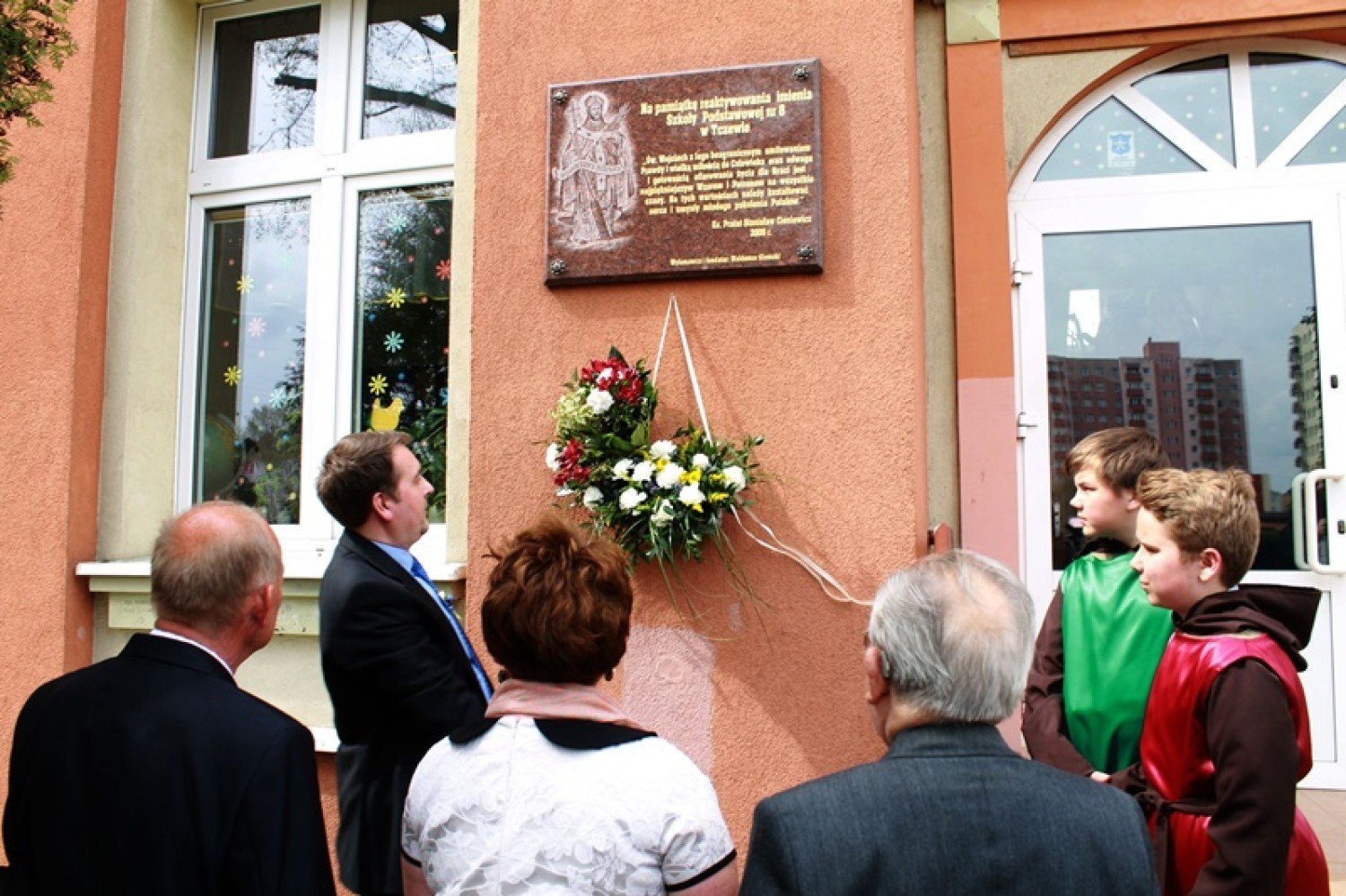 Szkoła Podstawowa nr 8 w Tczewie świętowała 90-lecie nadania imienia św