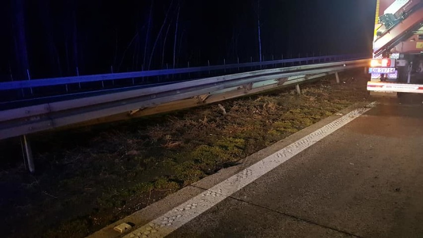 Nocny wypadek na podlegnickim odcinku autostrady A4 [ZDJĘCIA]
