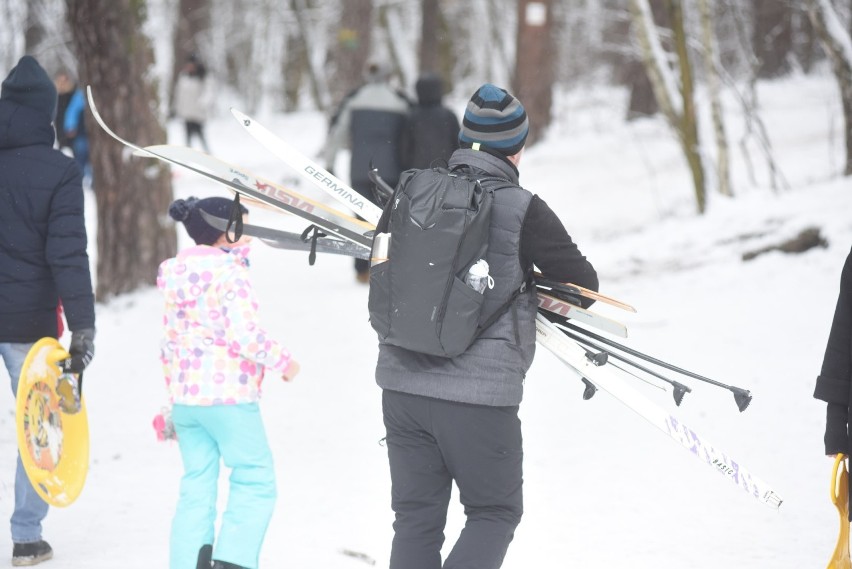 Ferie zimowe w woj. zachodniopomorskim. Dzieci przed feriami nie chodzą do szkół. Powodem obawa przed zakażeniem 