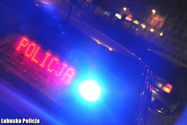 Policjanci z Krosna Odrzańskiego ścigali kierowcę volkswagena bez tablic na trasie Szczawno-Pław.