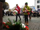  W Święto Niepodległości złożyli kwiaty pod pomnikiem Walk i Męczeństwa w Żninie 
