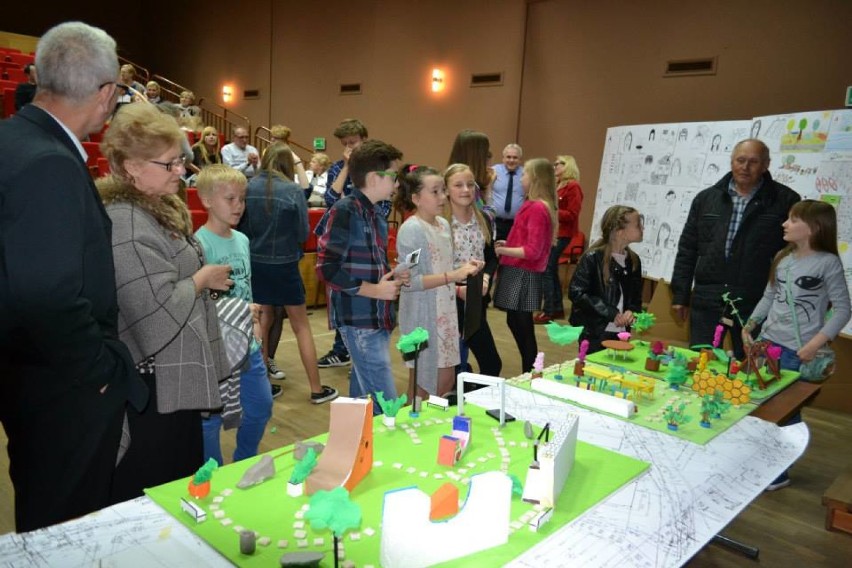 Zajęcia z edukacji architektonicznej w Tomaszowie podsumowane. Mają pomysł na os. Niebrów