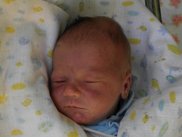 Syn Wioletty i Karola Kowalskich urodził się 3 listopada o godzinie 14.30. Ważył 3700 g i mierzył 58 cm.

Polub nas na Facebooku