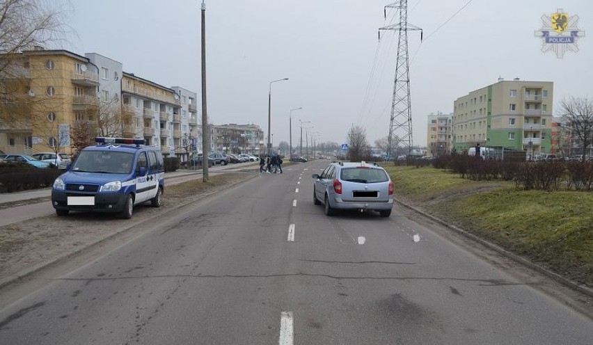 Wypadek na ul. Kotarbińskiego w Malborku. Potrącona 19-latka trafiła do szpitala